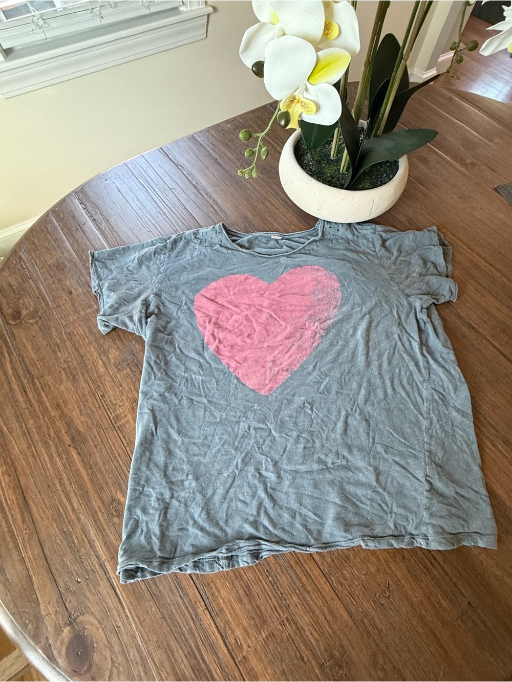 Magnolia Pearl Heart Tee